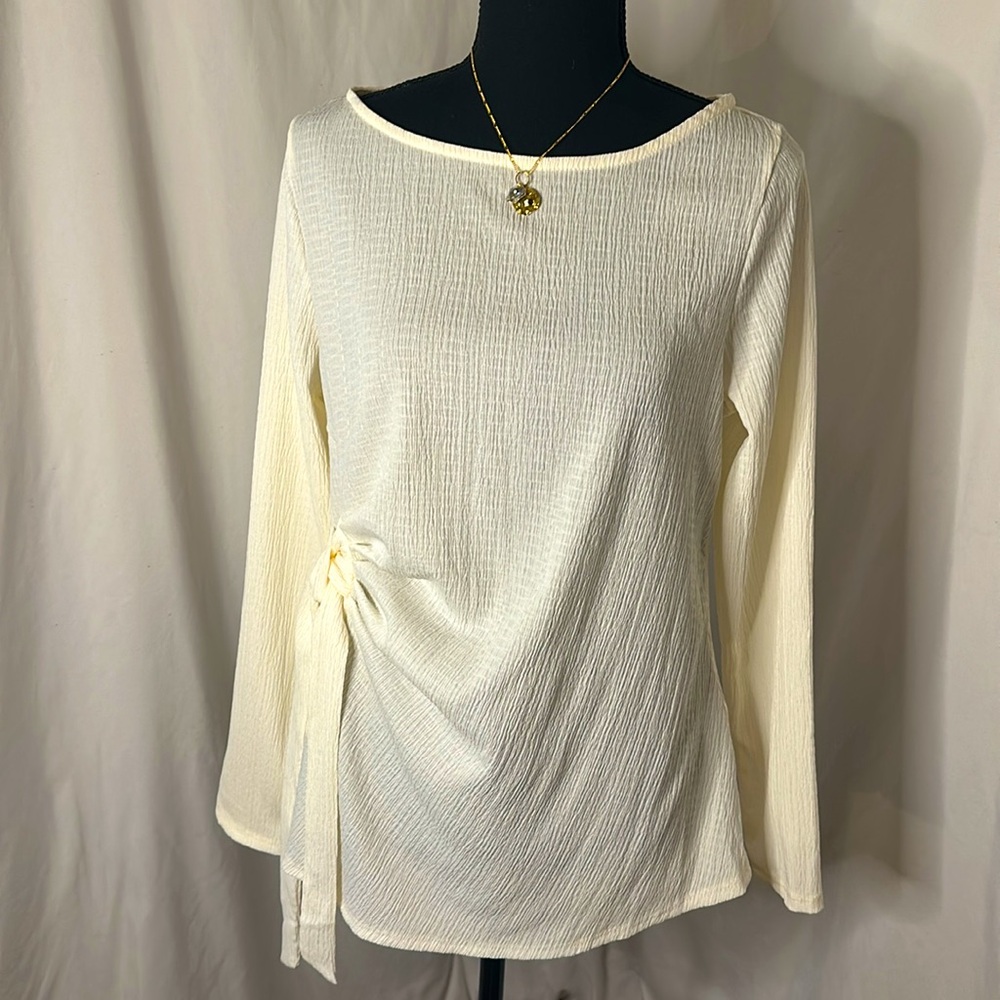 NWOT KAILEIGH long‎ sleeve crepe blouse - ivory/cream